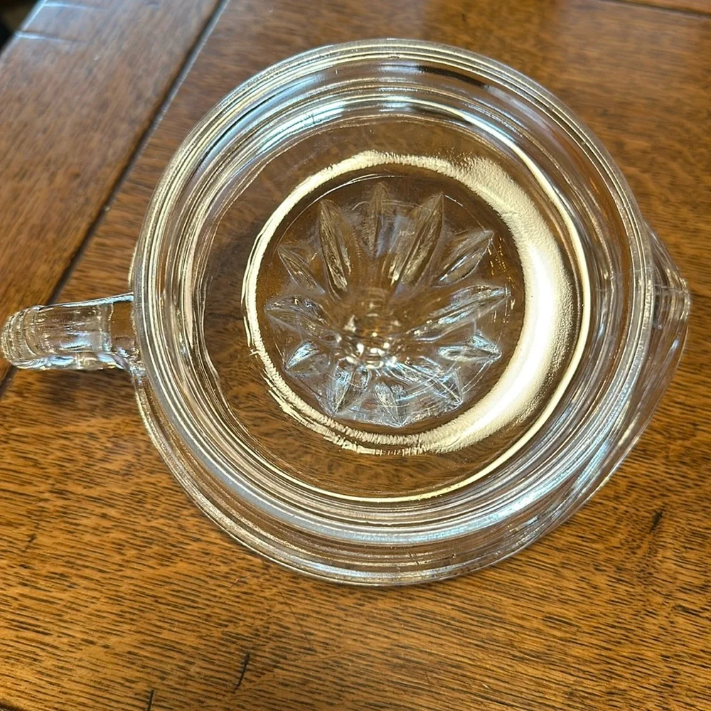 Vintage Hazel Atlas Glass Reamer Juicer